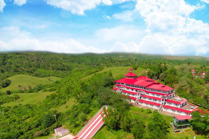 Caliraya Resort Club