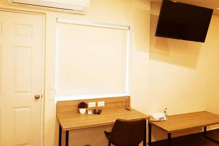Room 20 of 37