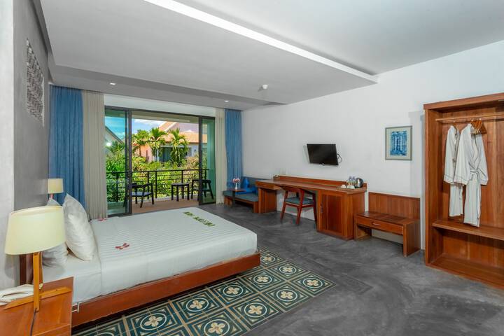Room 14 of 105