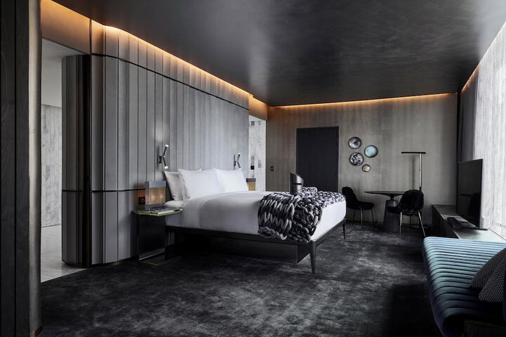 Room 25 of 117