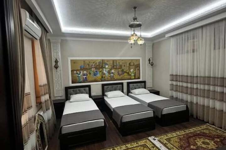 Room 3 of 43