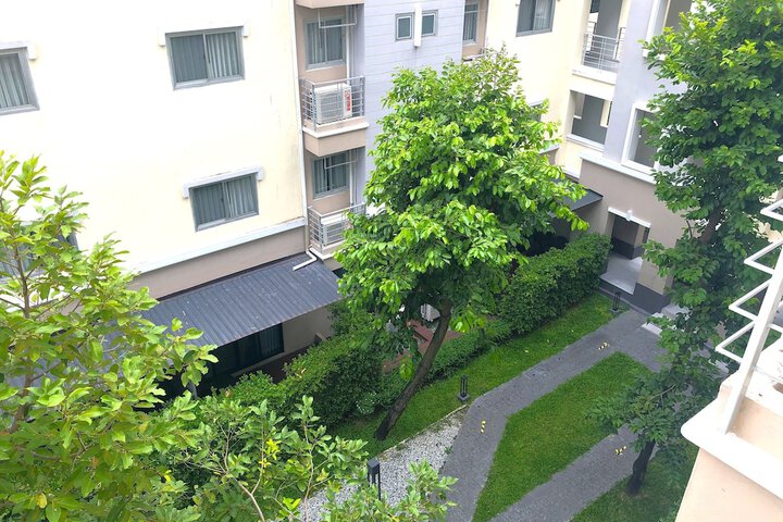 Room 52 of 150