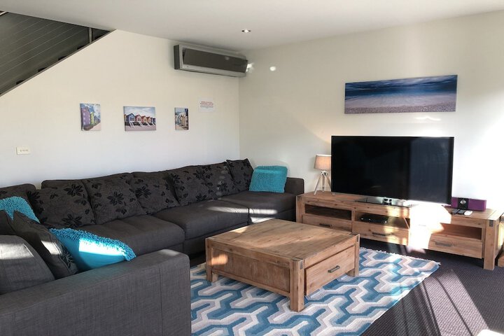 Room 10 of 25
