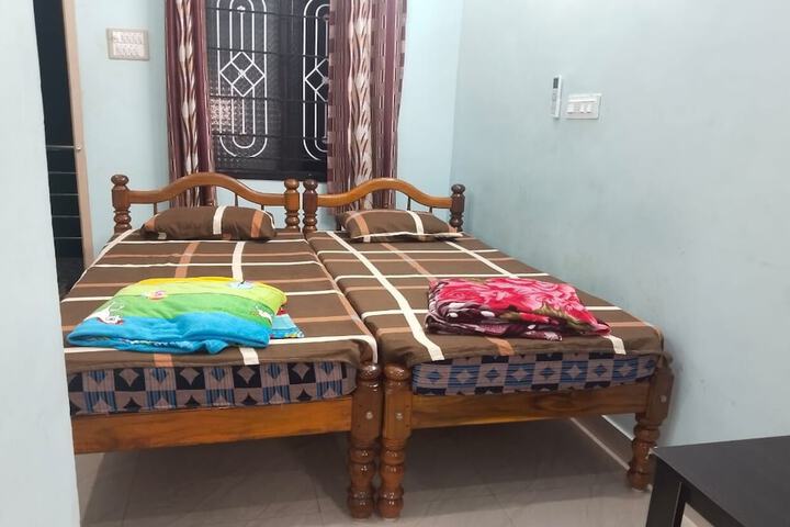 Room 10 of 23