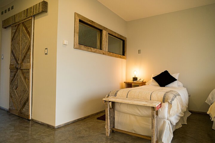 Room 9 of 36