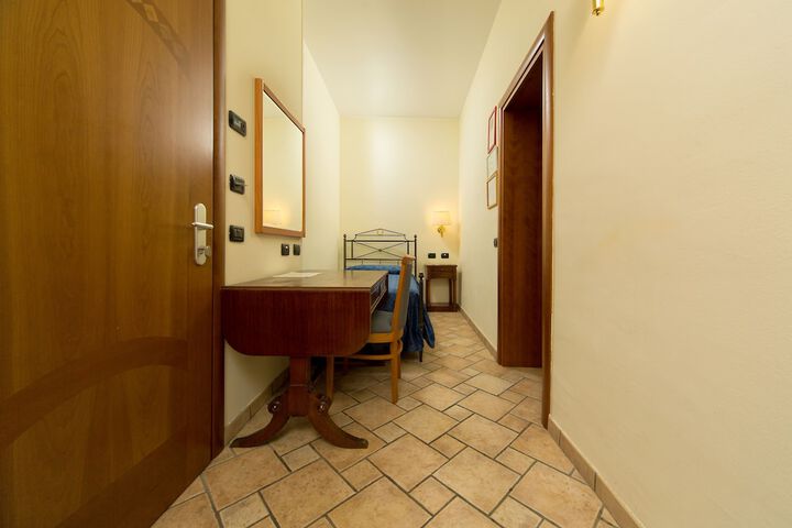 Room 54 of 120
