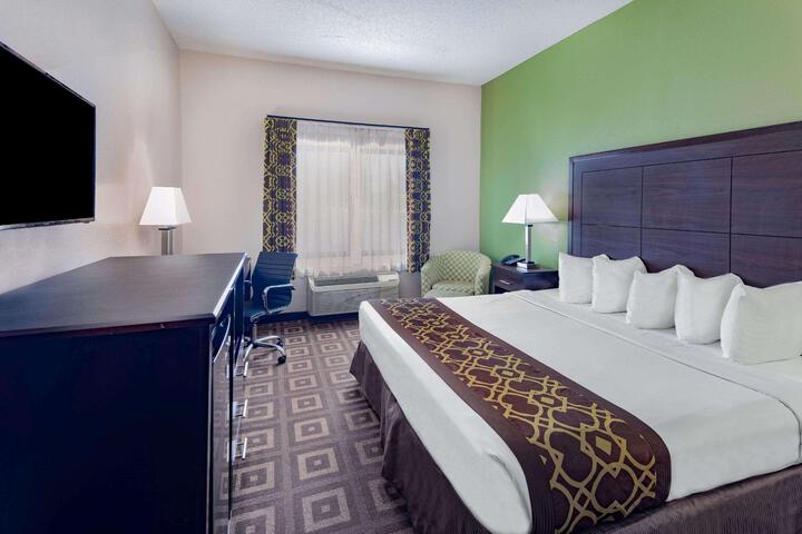 2 Queen Beds