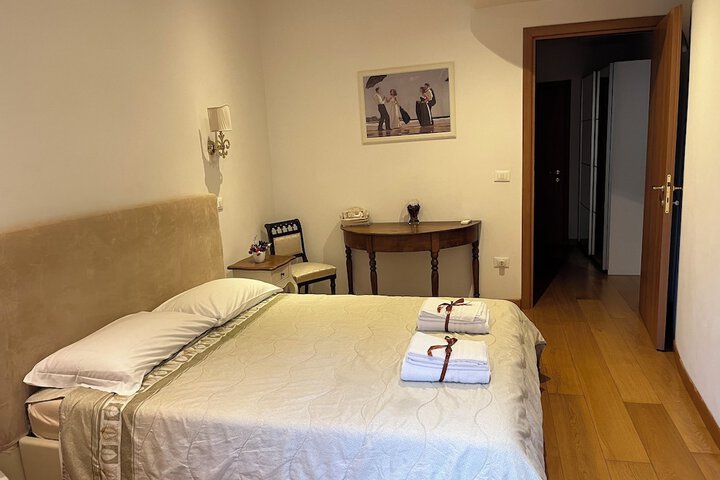 Room 21 of 39
