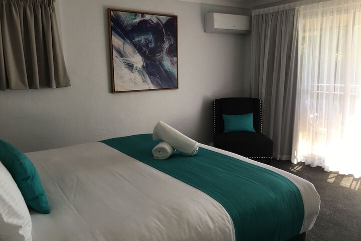 Room 6 of 139