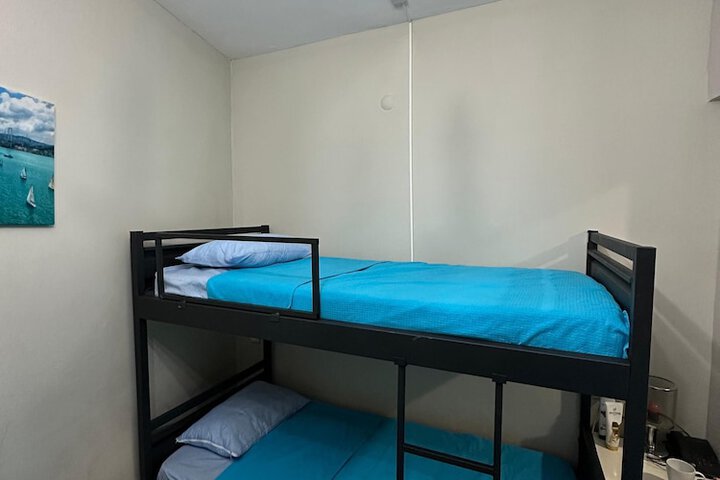 Room 93 of 126
