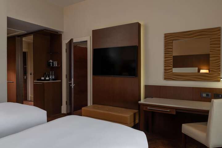 Room 51 of 201