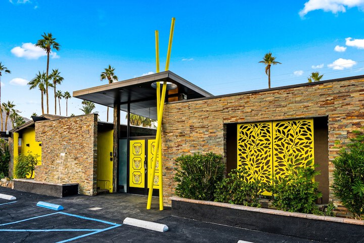 Image of Cheetah Hotel