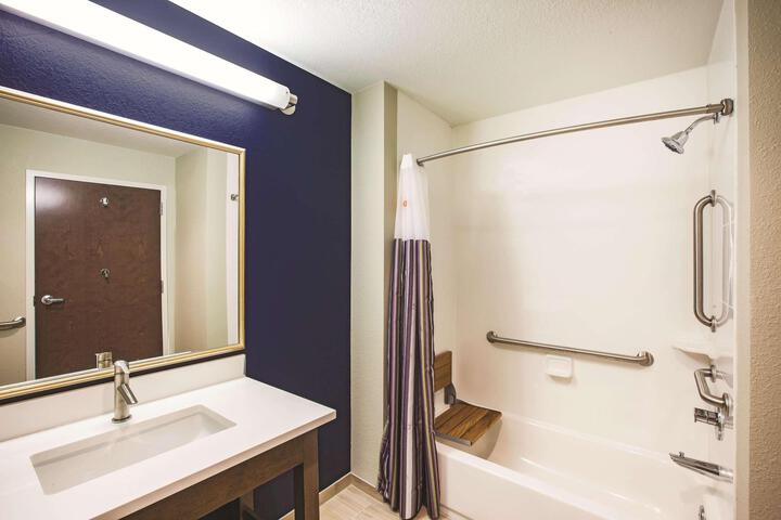 1 King Bed Accessible (2 of 17)