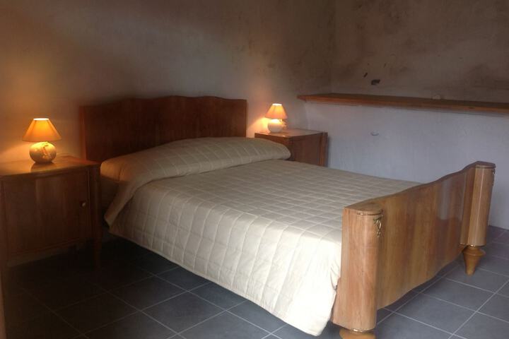 Room 7 of 10