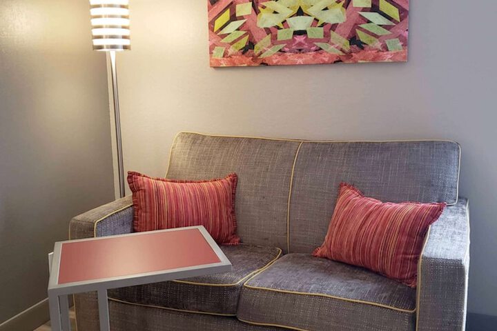 1 King Bed Study with Sofa Bed (14 of 14)