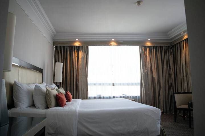 Room 7 of 38