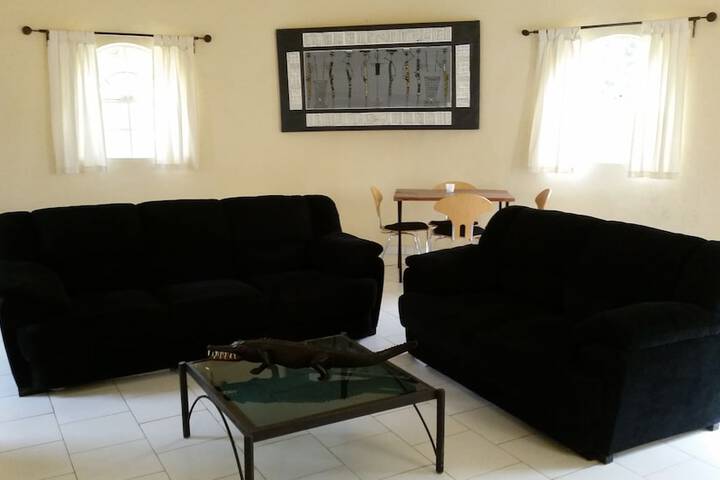 Room 8 of 24