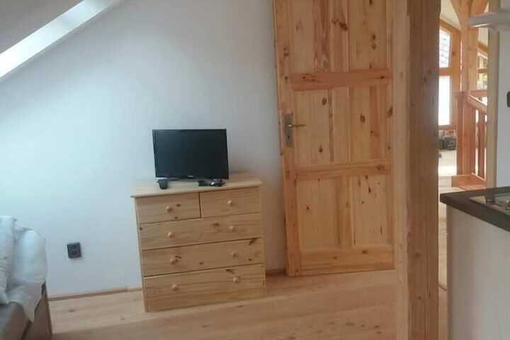 Room 17 of 40