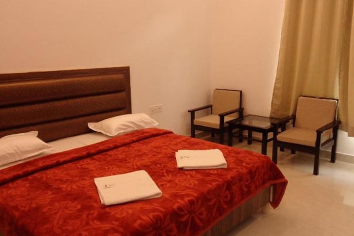 Room 5 of 28