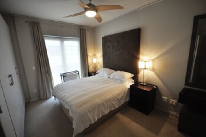 Room 16 of 19