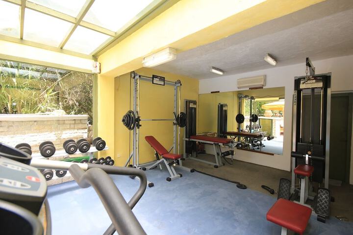 Hotel Gym Photos