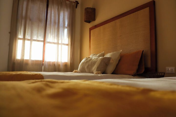 Room 8 of 34