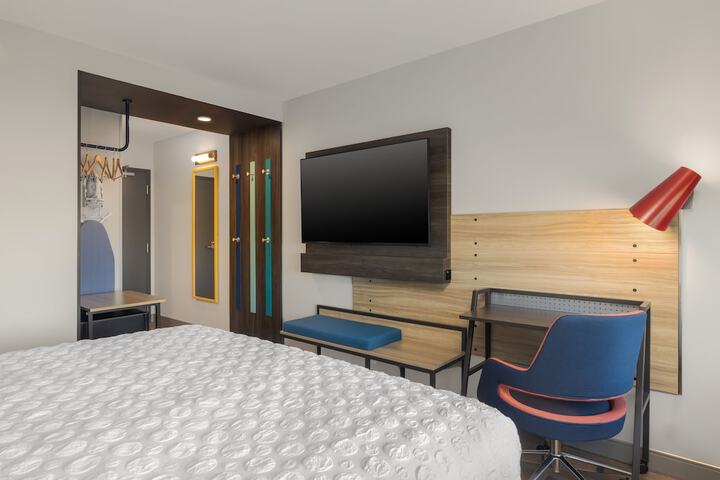 Room 20 of 38