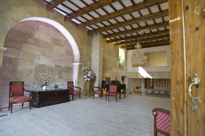 Hotel Interior 8 of 64