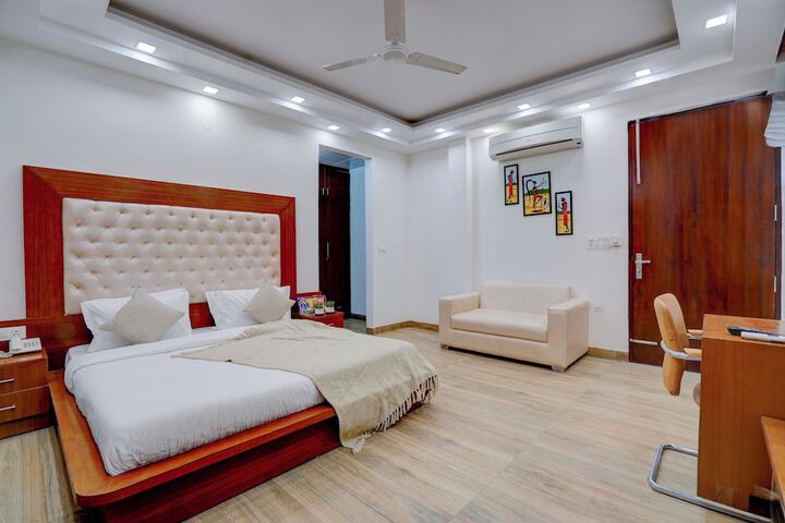 Room 12 of 39