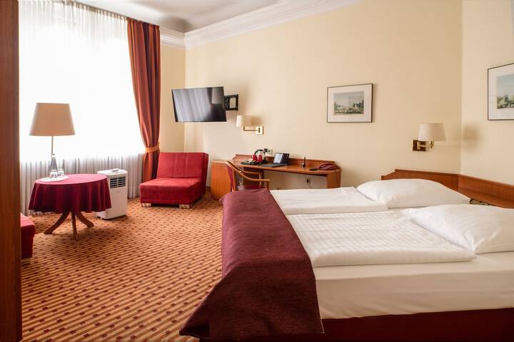 Room 21 of 41