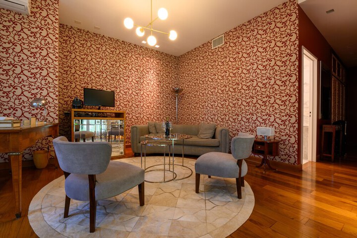 Room 21 of 41
