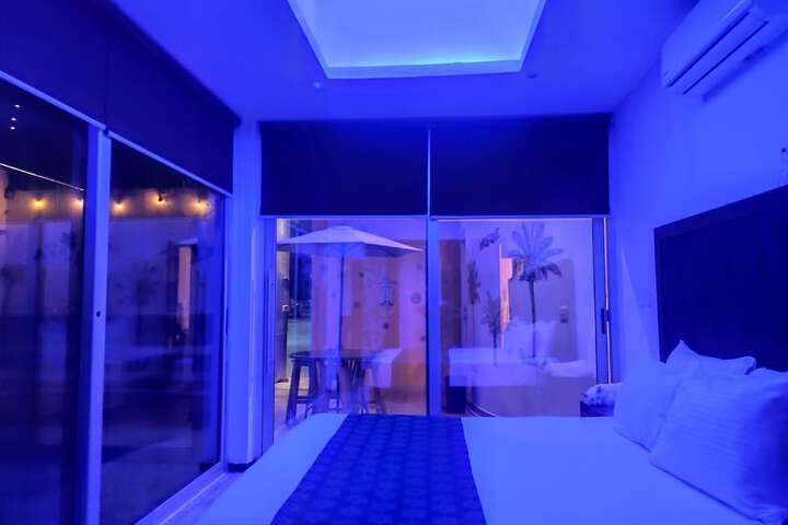 Room 27 of 52