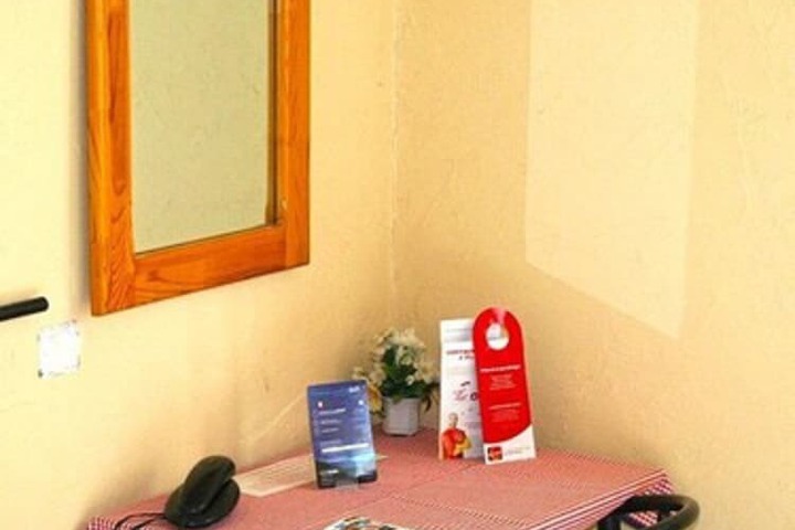 Room 14 of 49