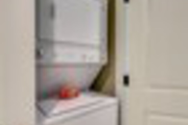 Laundry 41 of 81