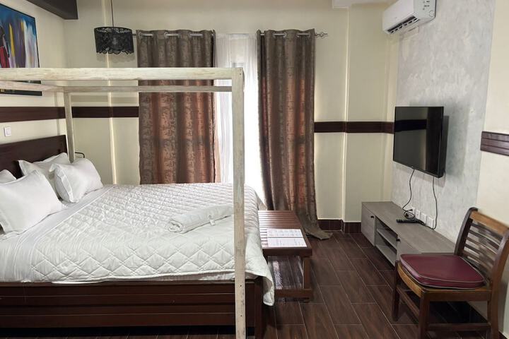 Room 20 of 61