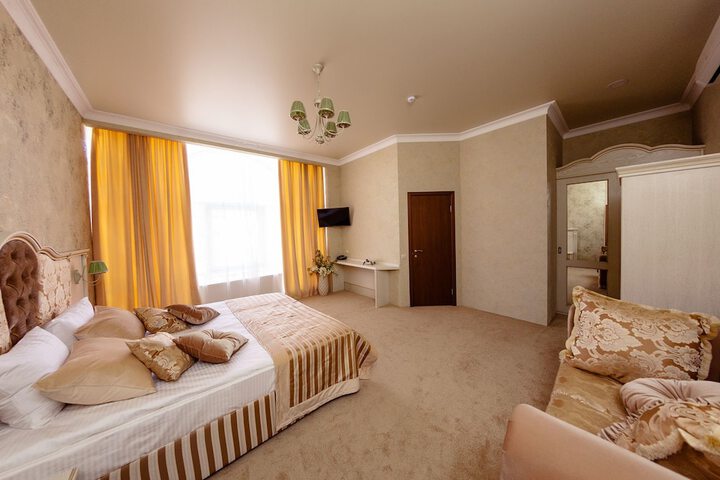 Room 15 of 57