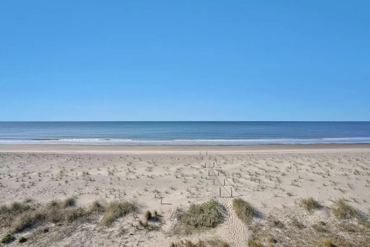 Beach 19 of 26
