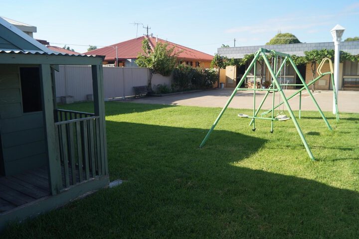 Property Grounds 36 of 43