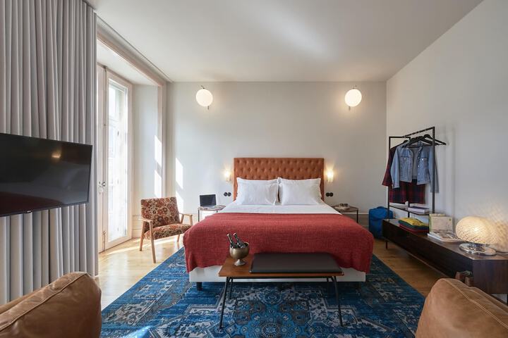 Room 7 of 65