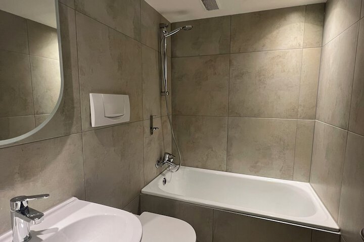 Room 14 of 15