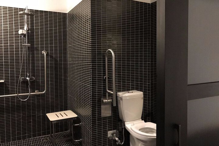Clean Restrooms