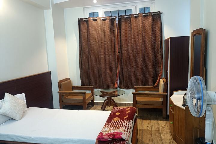 Room 15 of 41