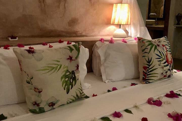 Room 32 of 150
