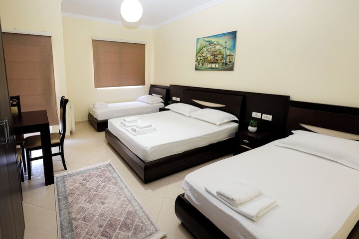 Room 12 of 24