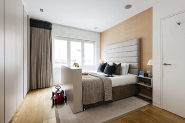 Room 18 of 28