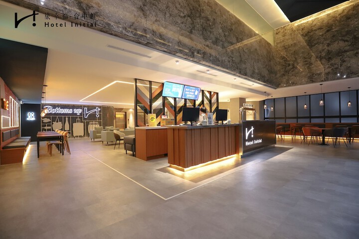 Hotel Interior 11 of 181