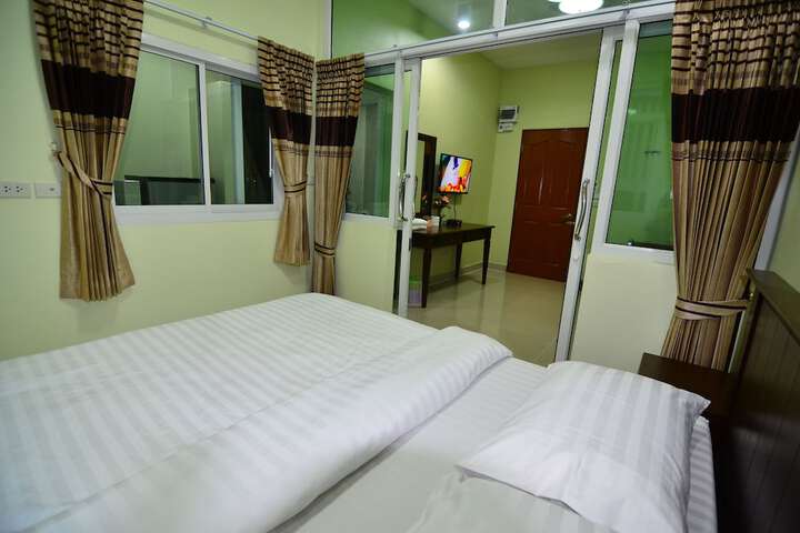 Room 5 of 47