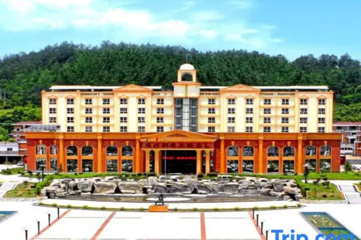 Hotel 8 of 8