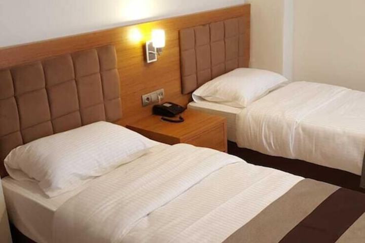 Room 4 of 15