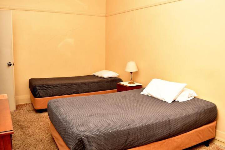 Room 30 of 63
